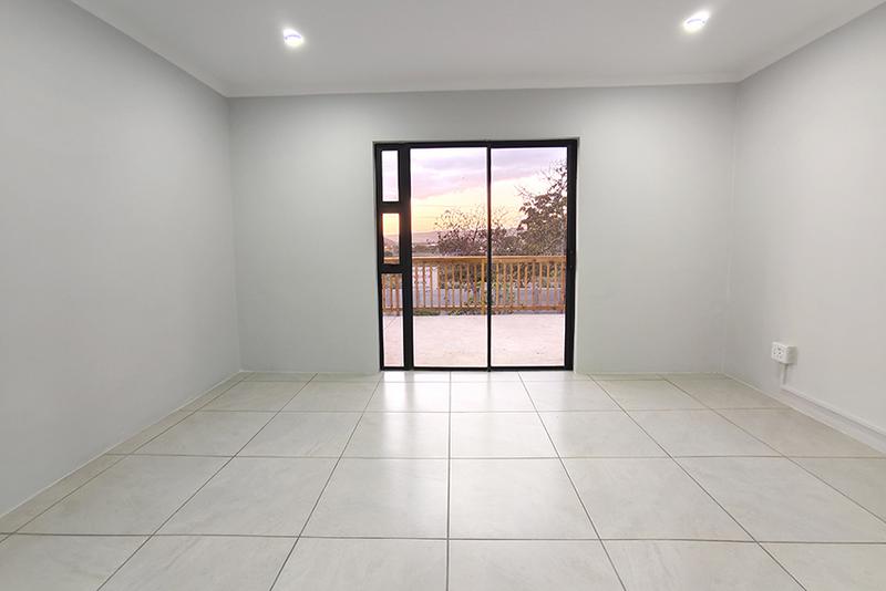 5 Bedroom Property for Sale in Fraaiuitsig Western Cape